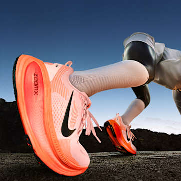 ランナーの声が導いた、ナイキ ボメロ 18誕生の裏側.オンラインストア